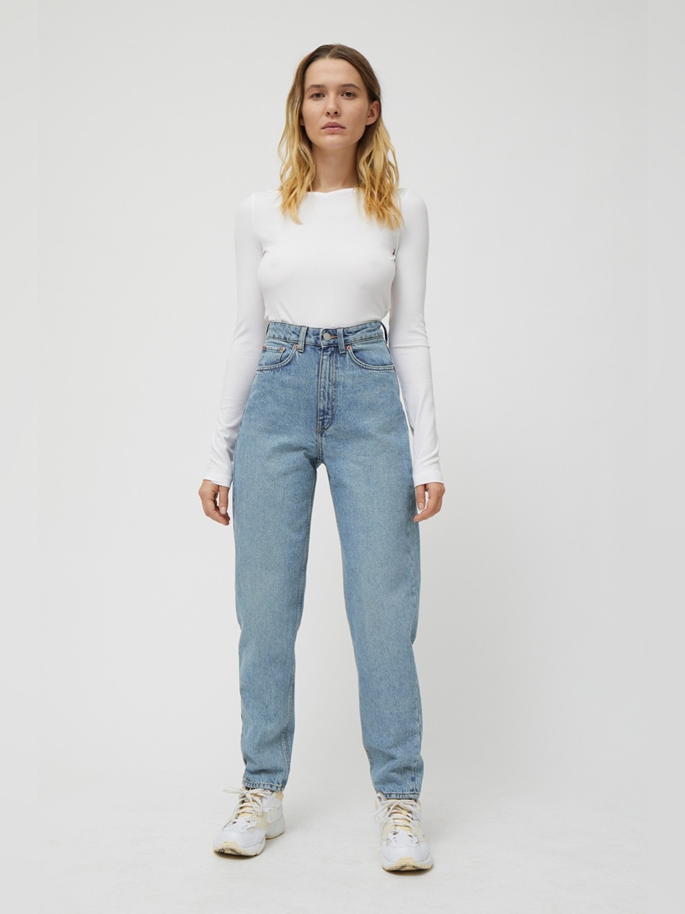 Weekday Lash Jeans in Seven Blue, Size 27